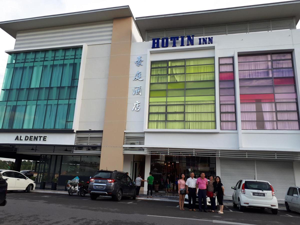 Hotin Inn Kuching Esterno foto